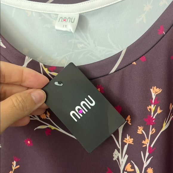 NWT Boutique Floral Print Tunic Top - Picture 3 of 4